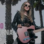 California Waves Lari