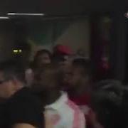 Diego Alves Jogando Café Na Torcida Do Fla
