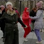 Мне Цыганка Ворожила