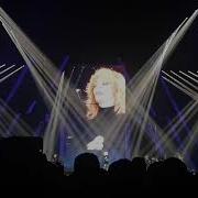 2019 06 22 Mylene Farmer Des Larmes