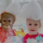 Звуки Настя Купается Мультик