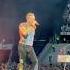 Певец спел песню для русского фаната новости Coldplay концерт новостьдня интересное Rn