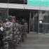 網友視頻 4月5日 中共軍隊進駐上海世博展覽館方艙 視頻中畫面顯示有大批解放軍進入上海世博展覽館 大陸民生 大紀元新聞網