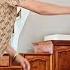 Toan S Mother Angrily Threw Water At Mr Huong When He Blamed Her Daughter