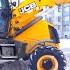 Трактор чистит снег Jcb