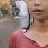 Mandi Hujan Utinnya Kelihatan Bulat