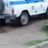 я гоню быстро не подъедешь близко