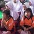 PULUHAN SISWA DAN GURU SD DI SEMARANG GELAR DOA BERSAMA UNTUK KORBAN GEMPA CIANJUR