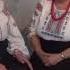 Сестри Ліна і Галина Кирилівни У ярочку при долині