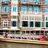 Livingthemoment Paris Dior Noel Louvre Shorts Travel France Europe Beautiful Amsterdam